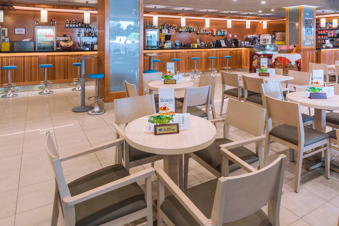 4R-Playa-Park-Bar-47