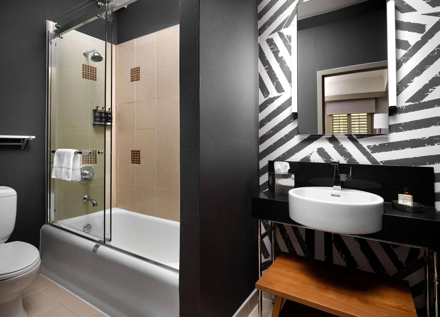 The Barnes San Francisco, Tapestry Collection by H - United States - SAN FRANCISCO - Room - 7