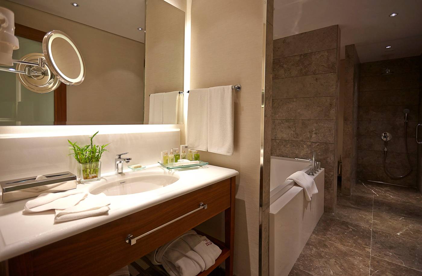 Crowne-Plaza-Istanbul-Oryapark-Room-29
