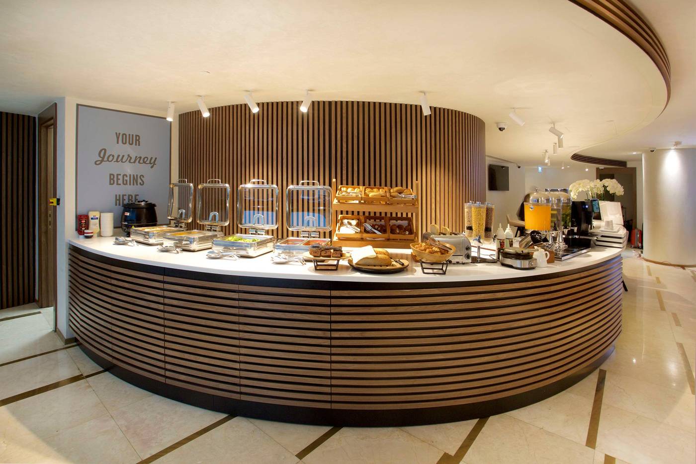 Hampton-by-Hilton-Istanbul-Old-City-Restaurant-50