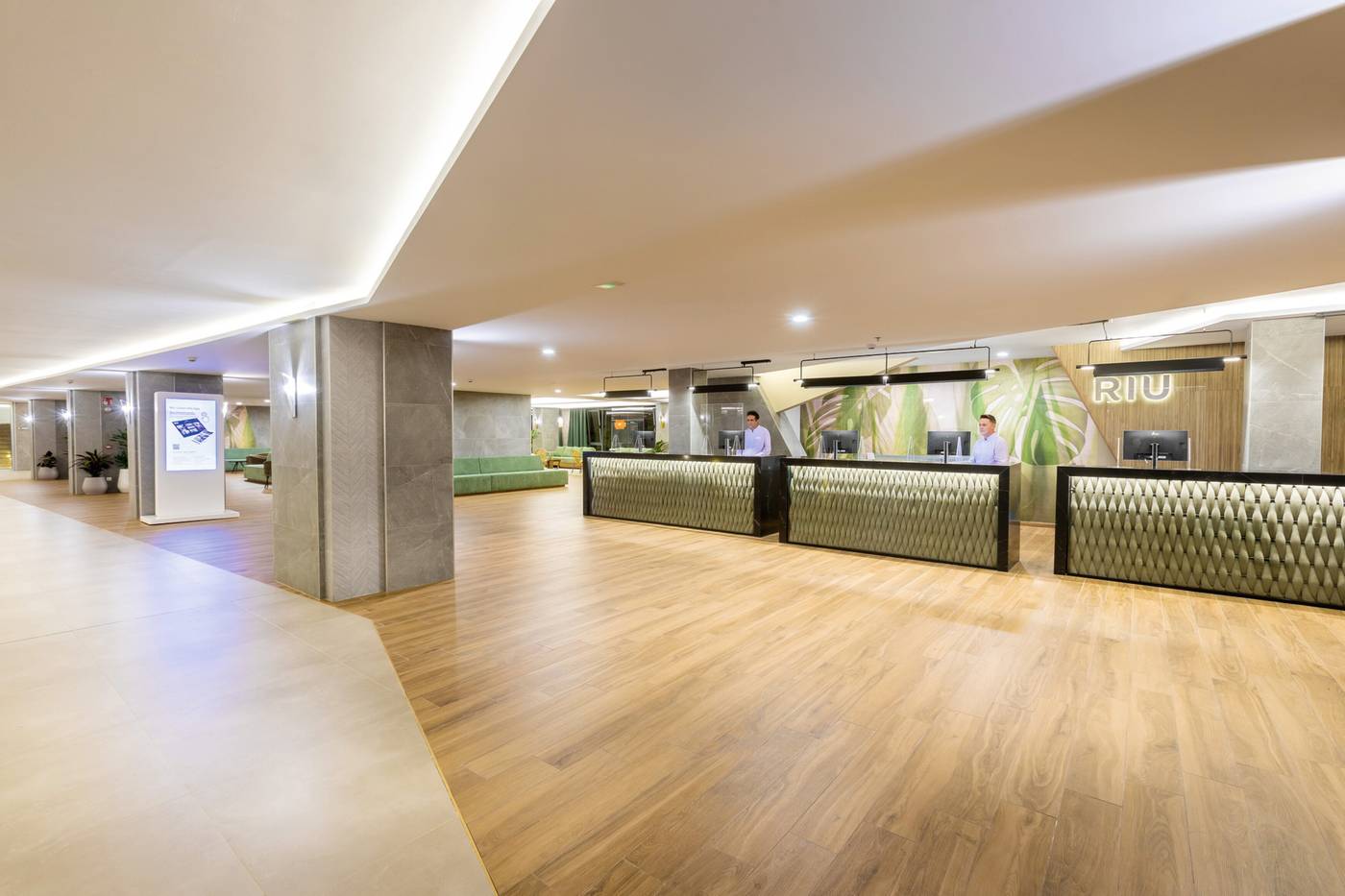 Clubhotel-Riu-Buena-Vista-Lobby-42