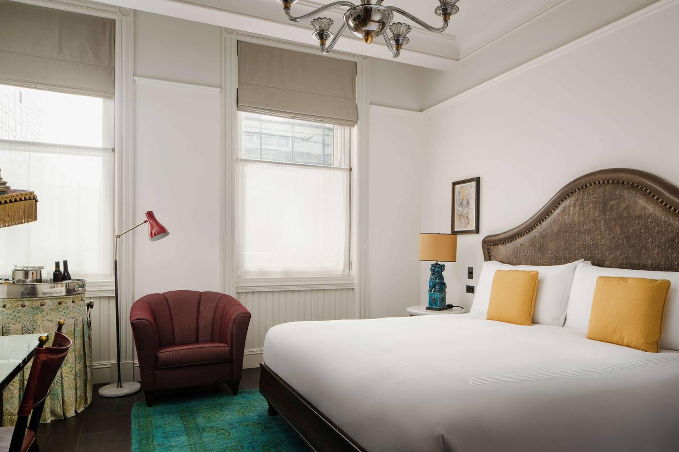 The-Beekman--A-Thompson-Hotel-Room-27