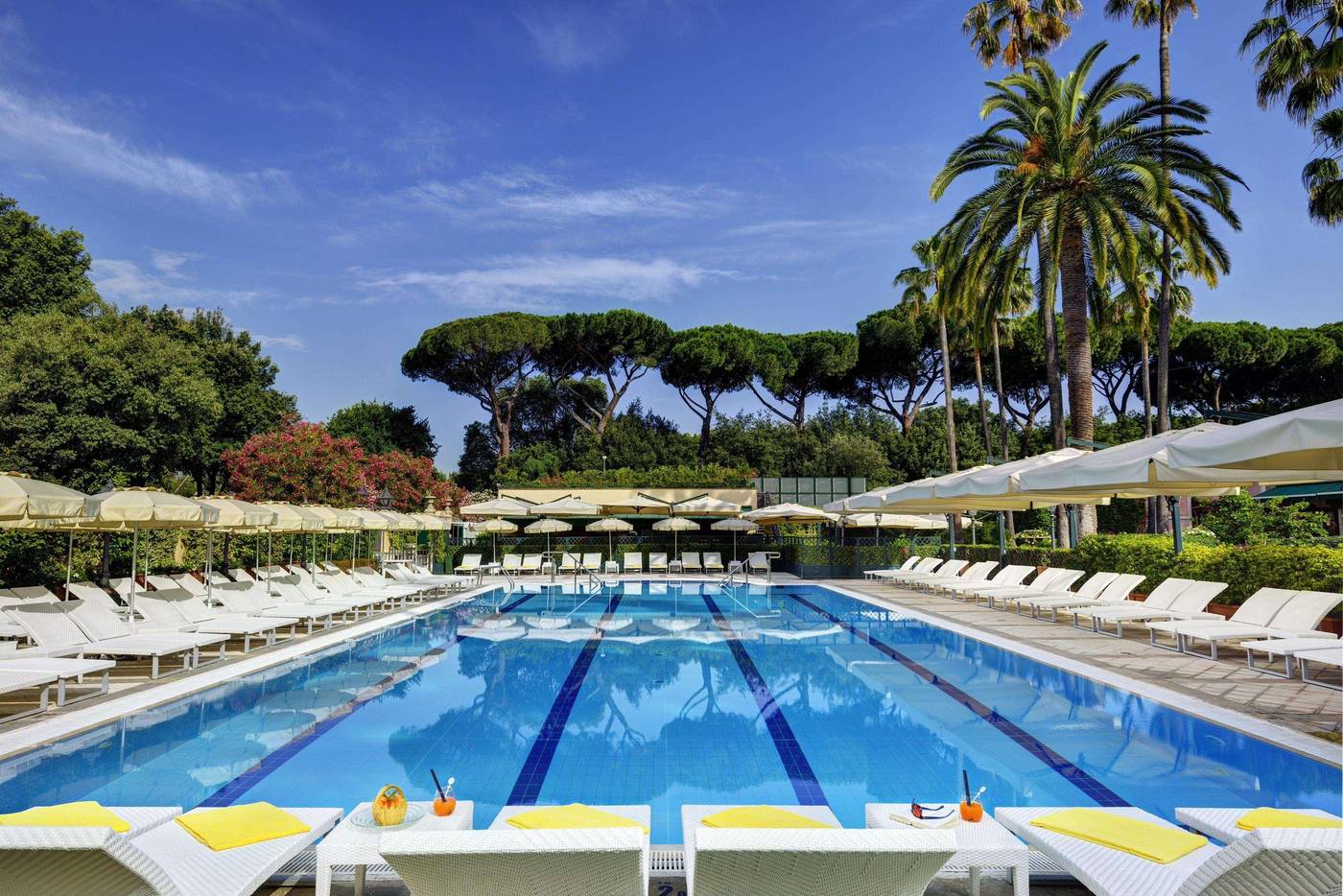 Parco-dei-Principi-Grand-Hotel---Spa-Pool-70
