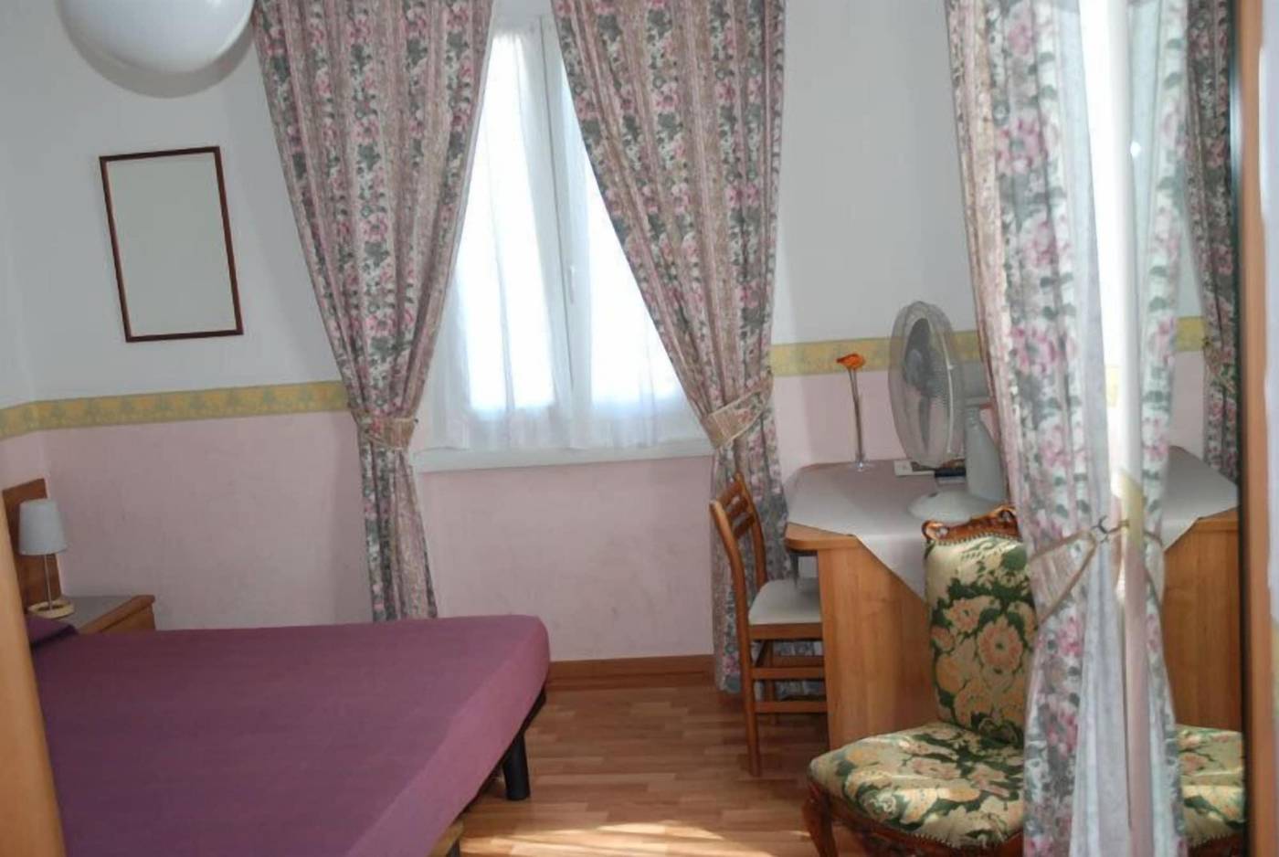 Hotel Riviera-Italy-GRIANTE-Room-10