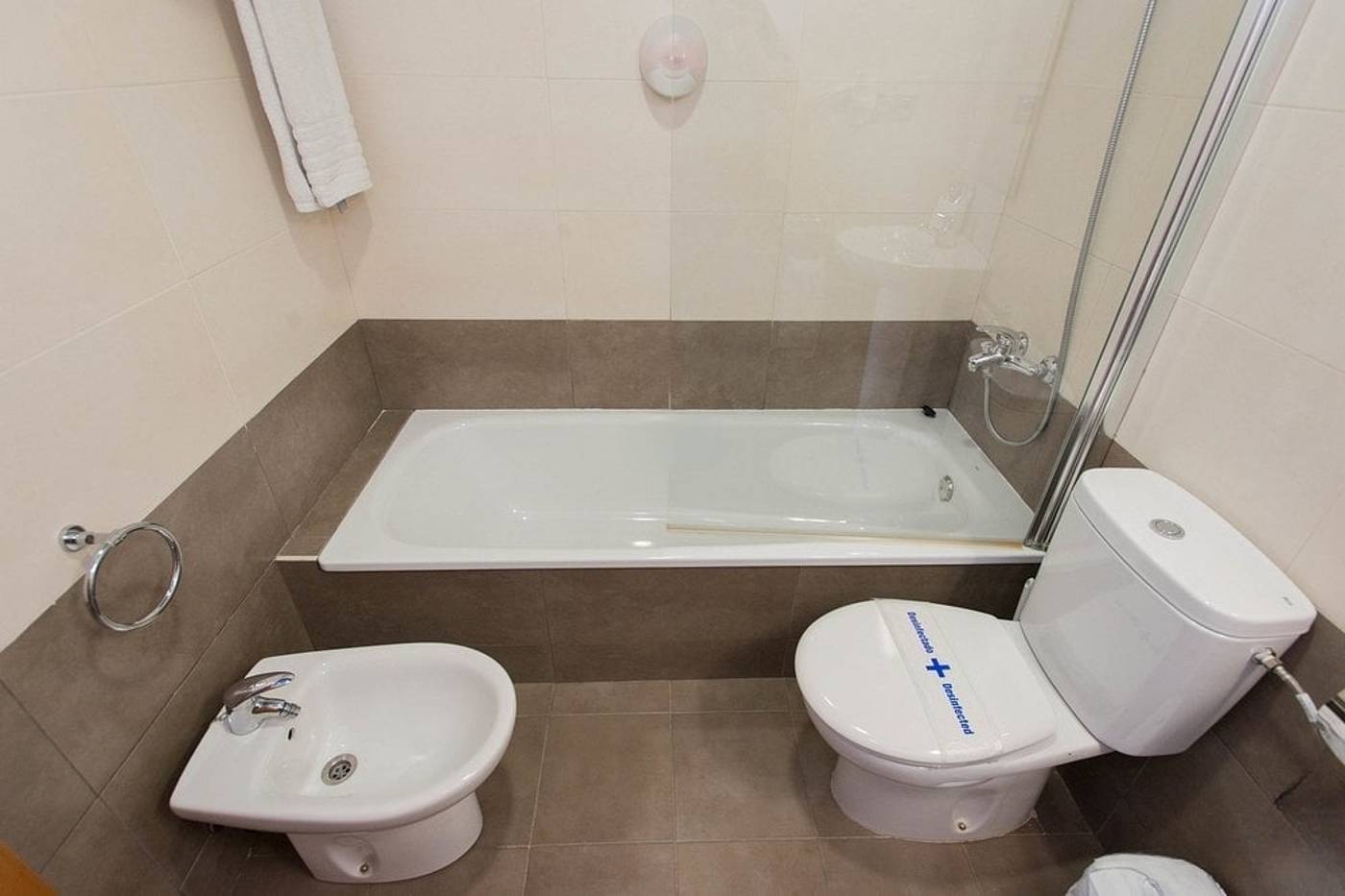 Four-Elements-Suites-Room-42