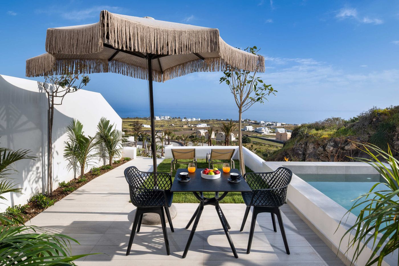 JuniorSuite (SeaView, Private Pool ) (1).jpg