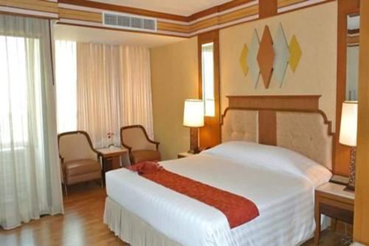 expedia-3159711-16