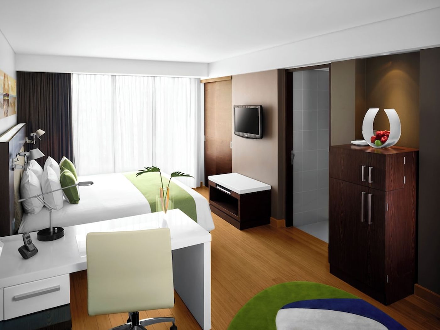 expedia-3165105-10