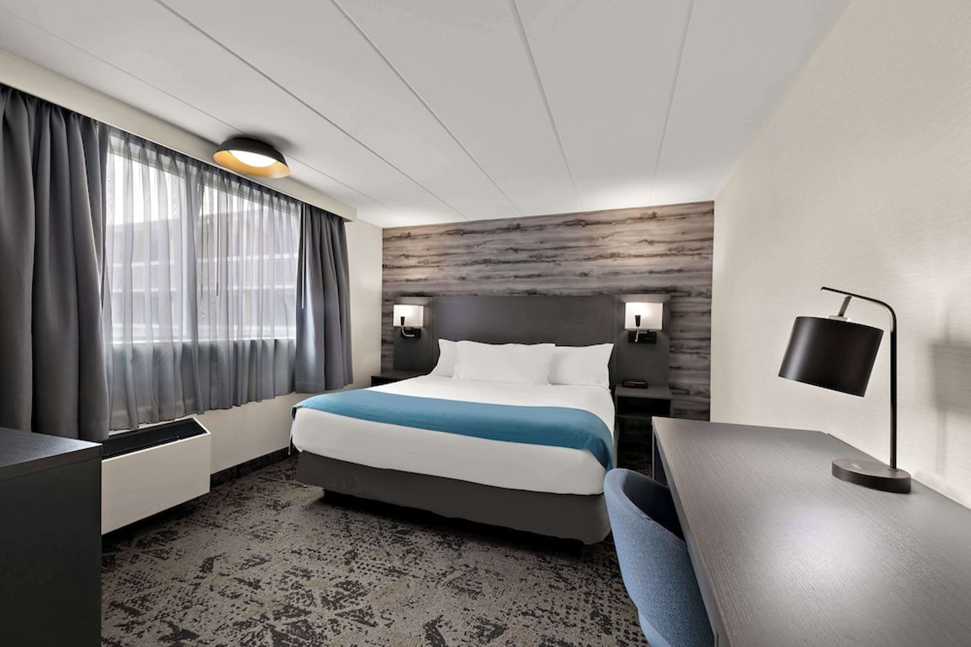 expedia-3166082-28