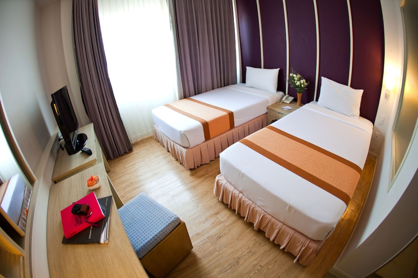 expedia-3162841-9