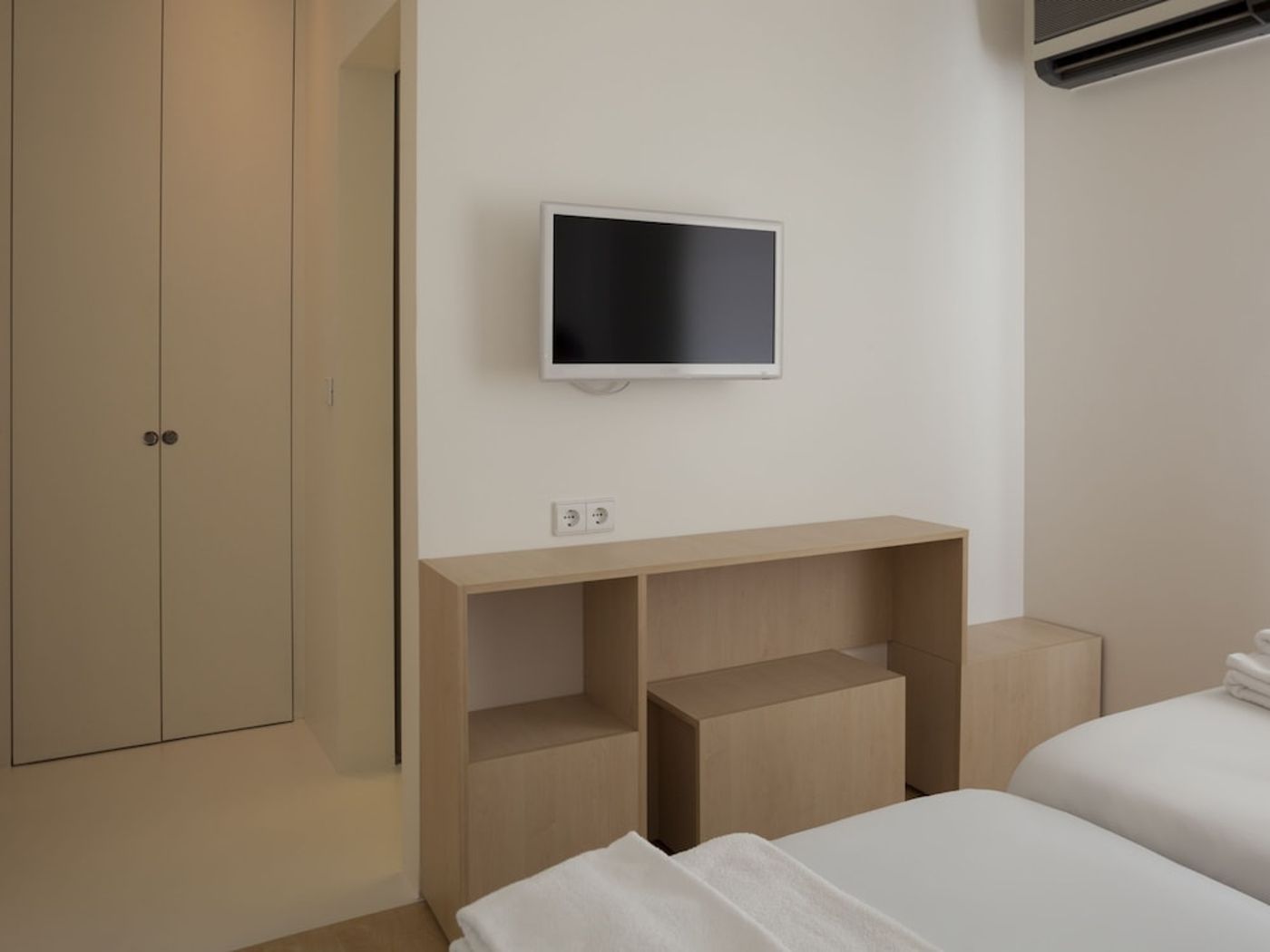 expedia-3163778-8