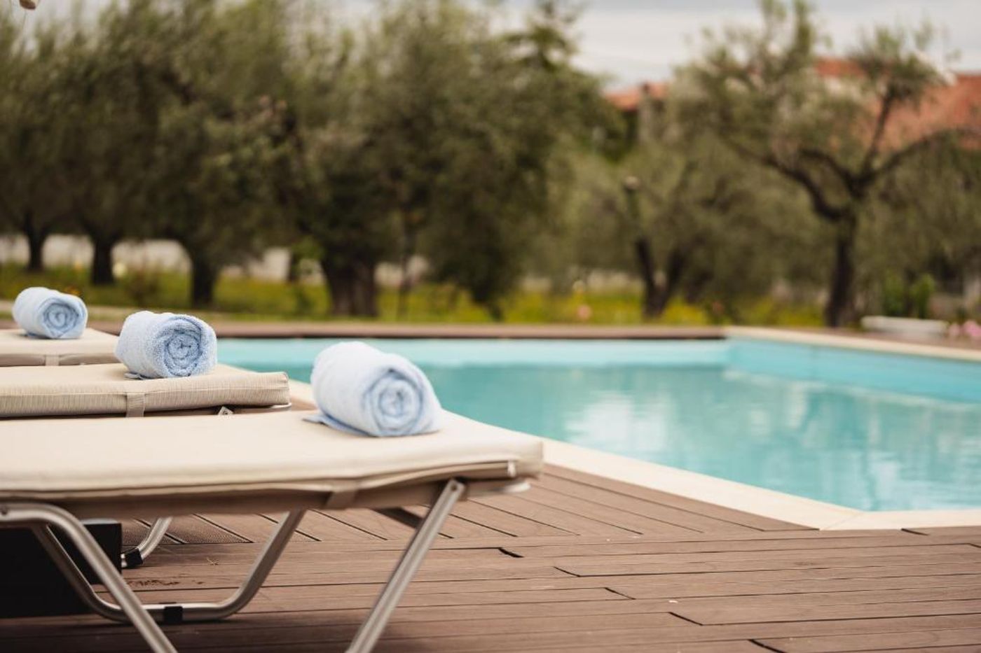 Kalisun Pool House By Georgalas 