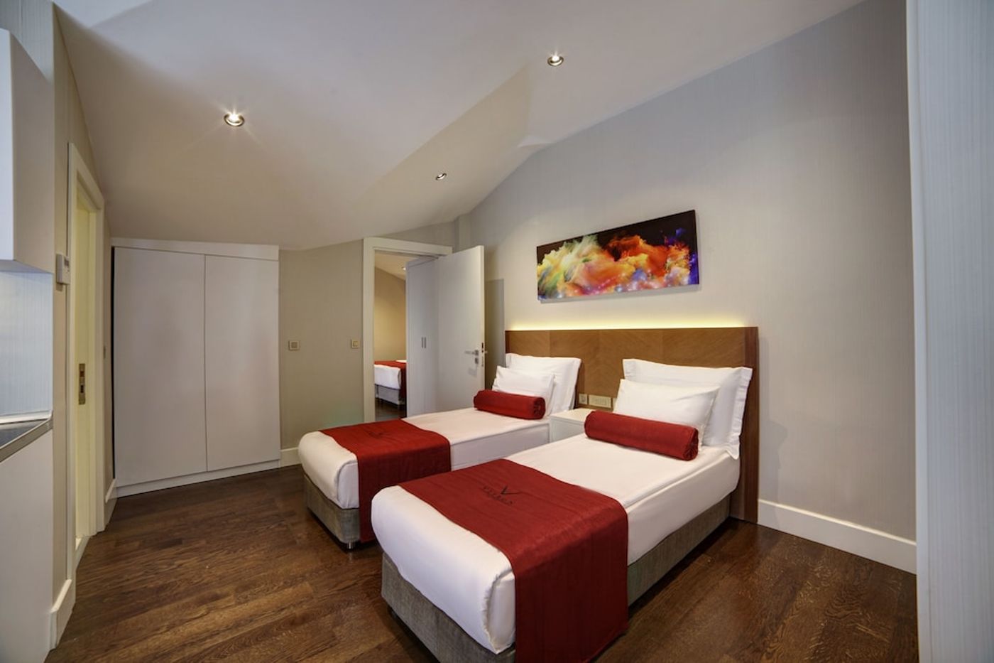 expedia-3161821-28