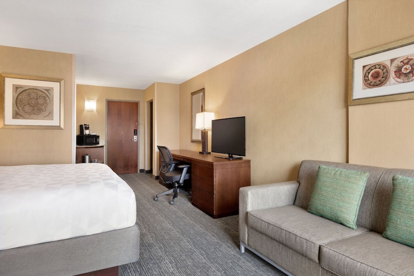 expedia-3159377-18