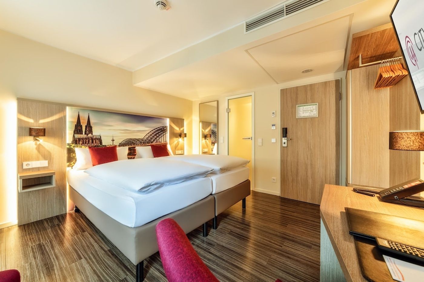 expedia-3159768-12