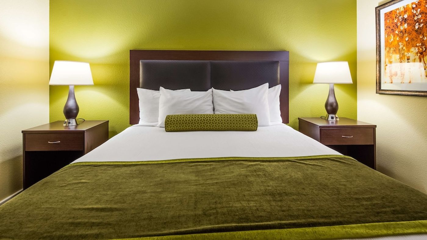 expedia-3160853-16