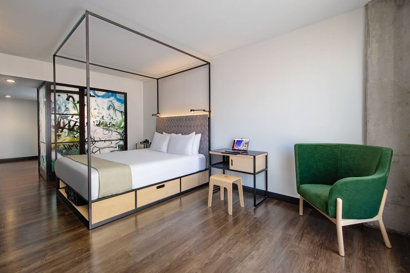 expedia-3158073-29