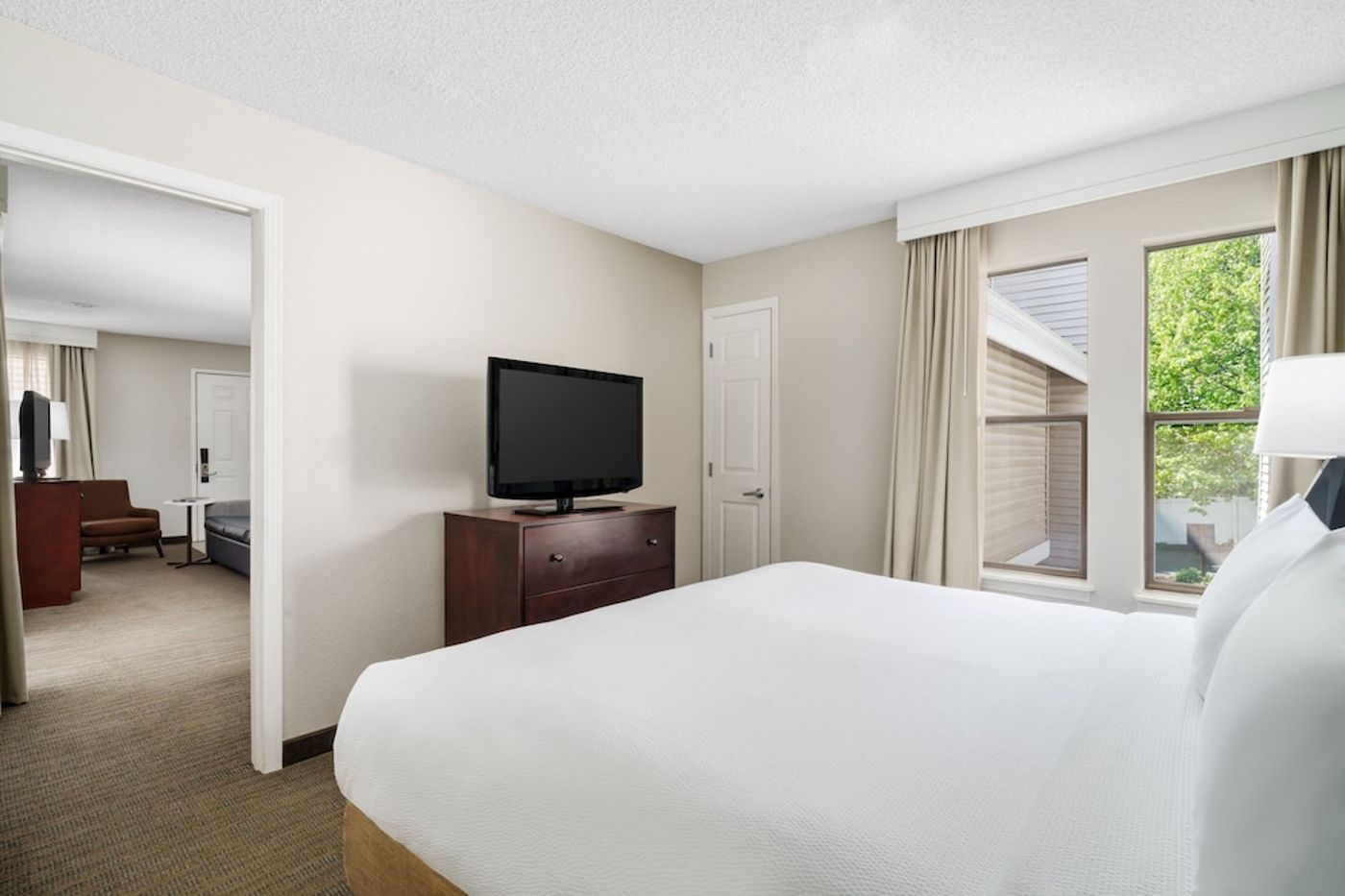 expedia-3161140-12