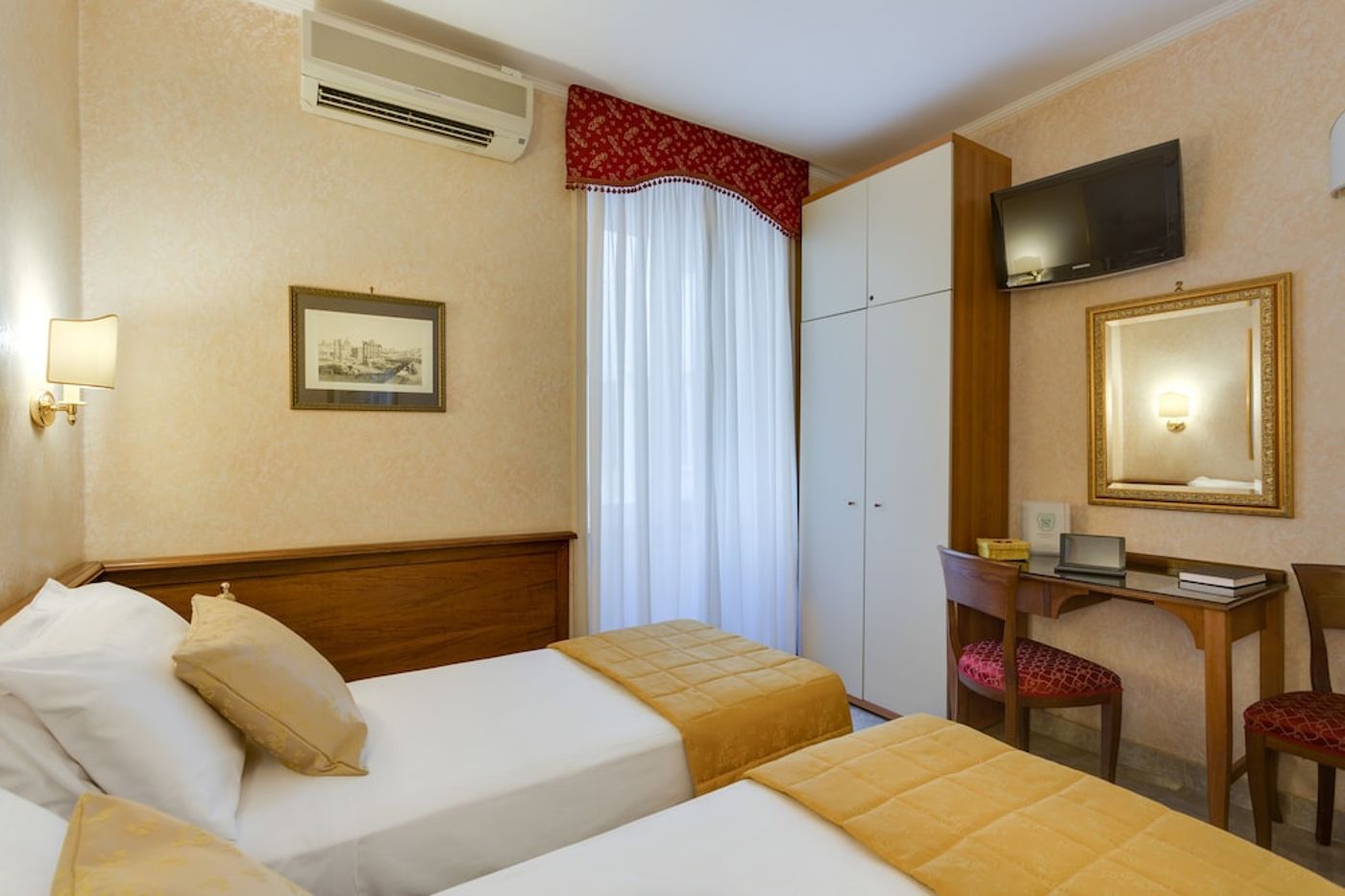 expedia-3165123-12