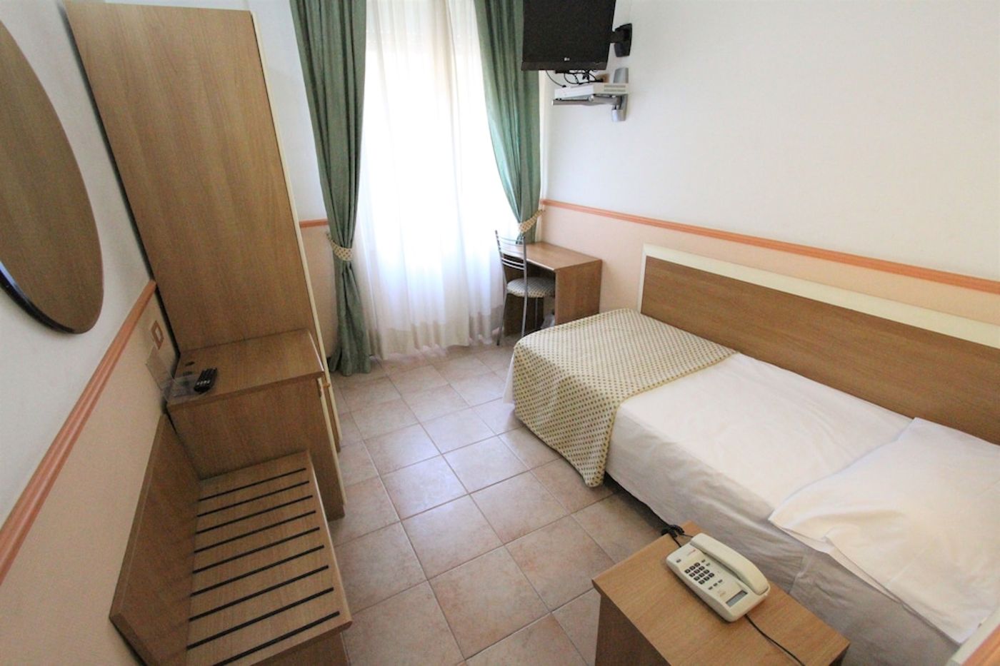 expedia-3163495-9