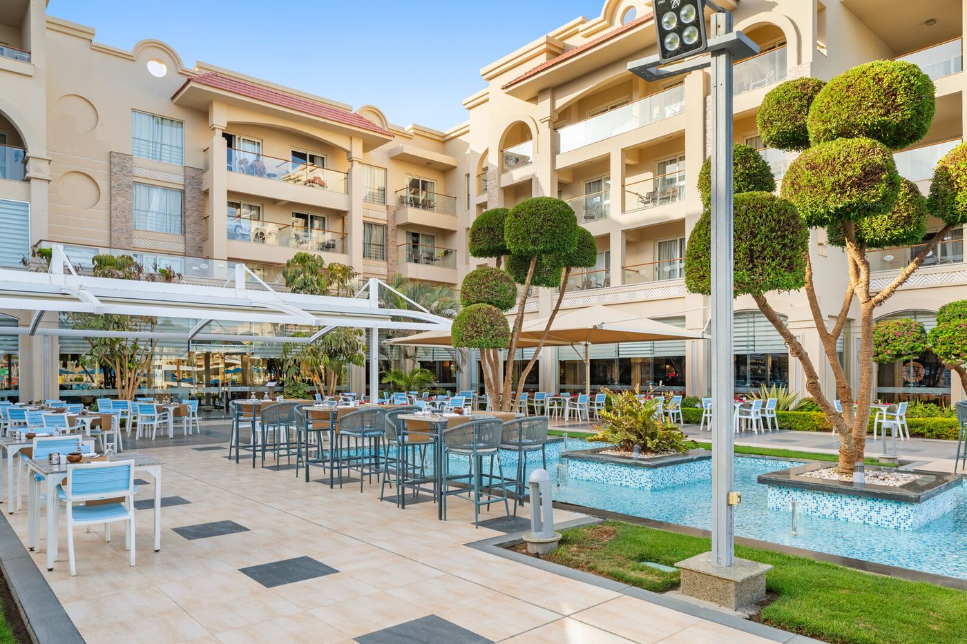 Pickalbatros White Beach 30.01