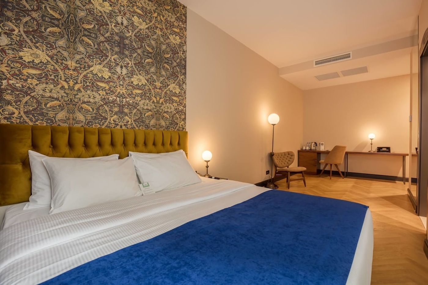 expedia-3157523-30