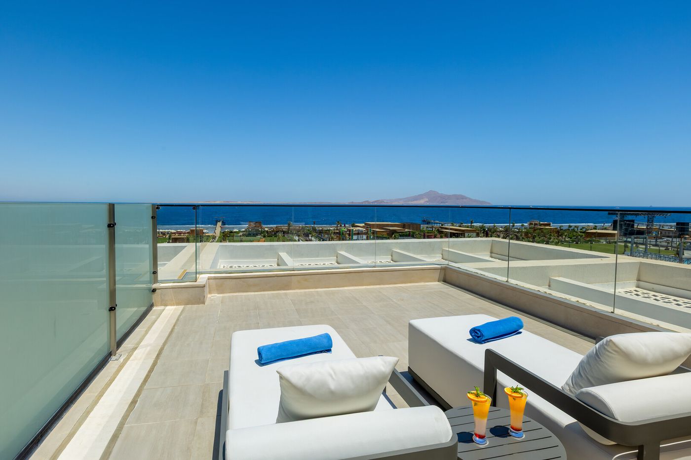 Rixos Radamis Beach Side 08.09
