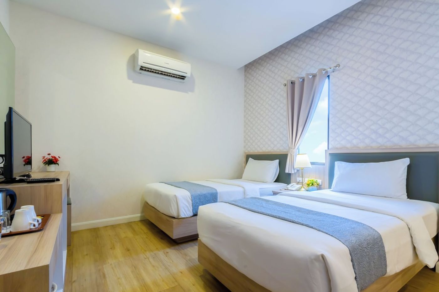 expedia-3162921-24