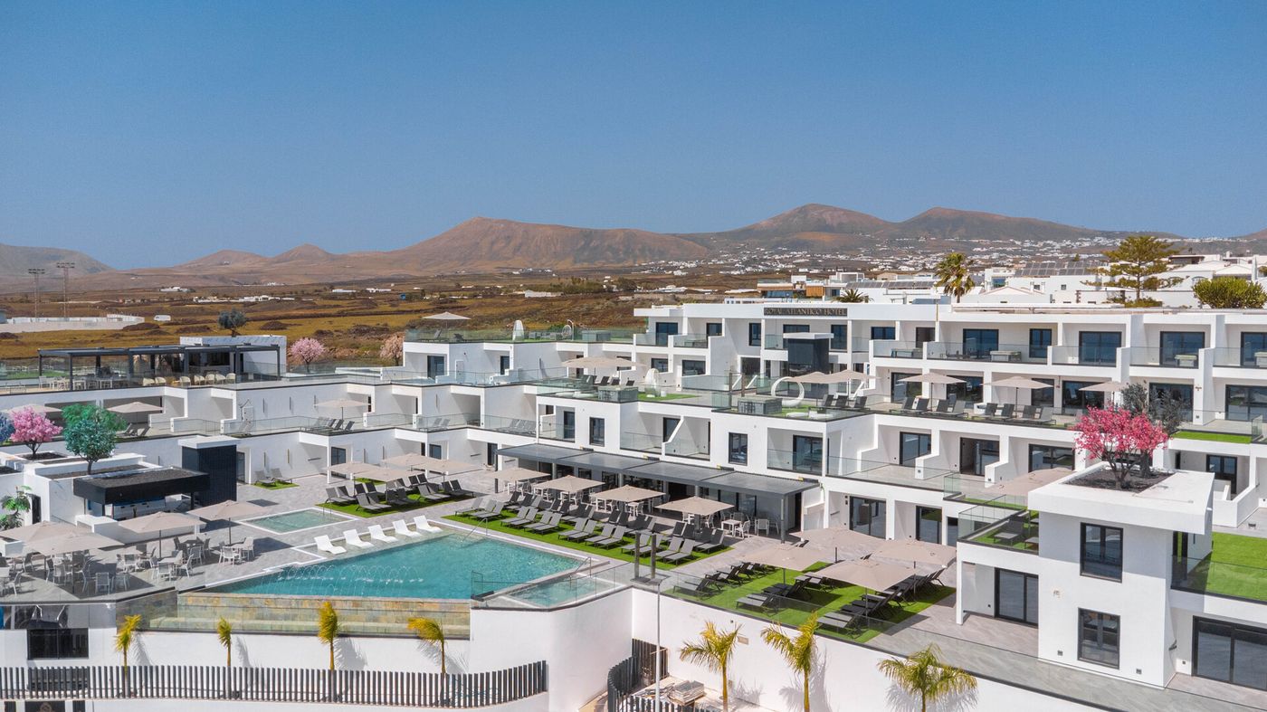 ROYAL ATLANTICO