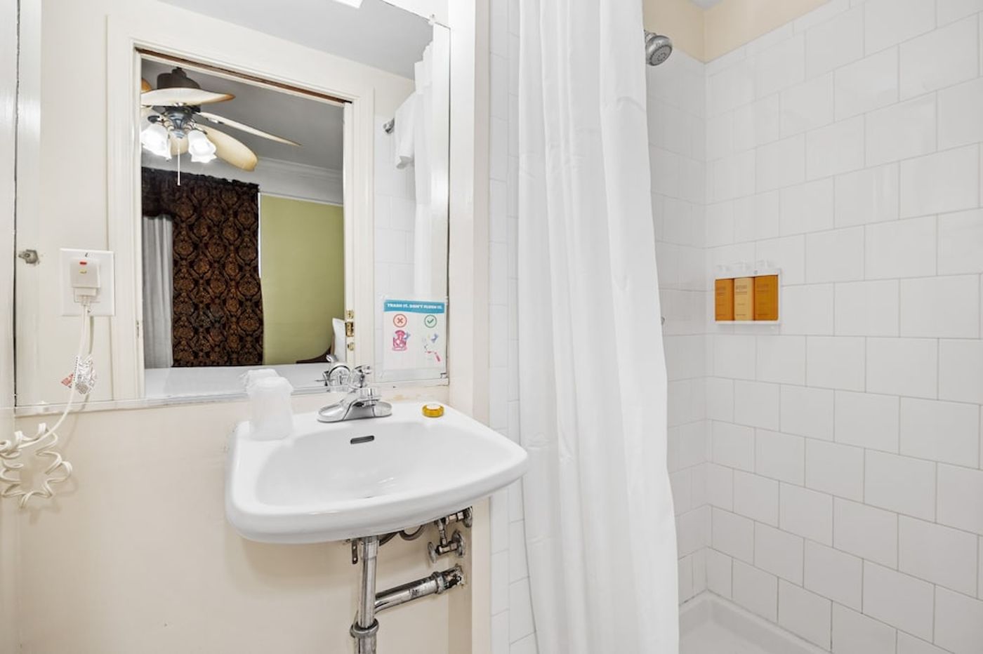 expedia-3159624-26