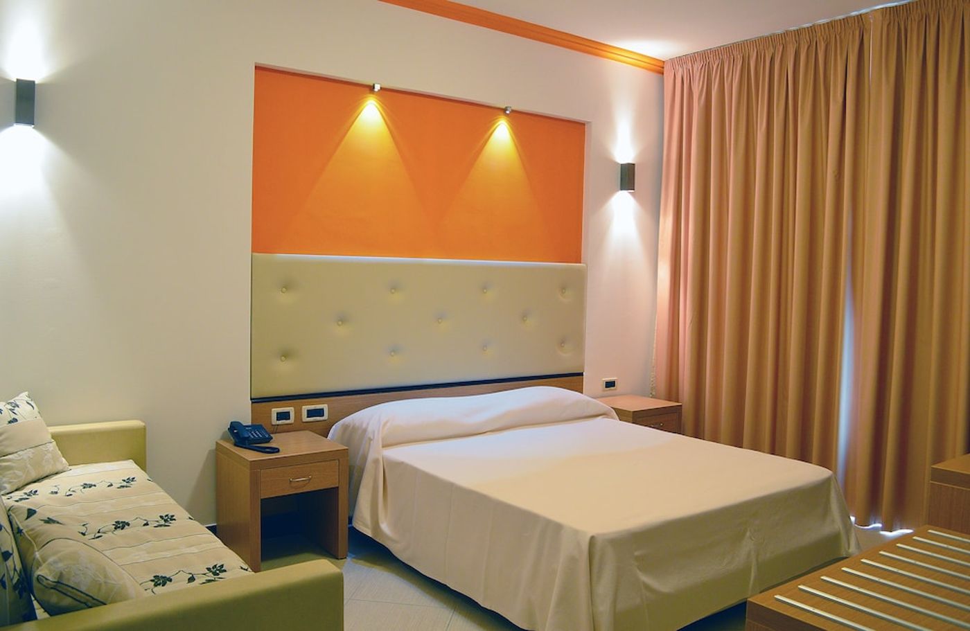 expedia-3166765-12