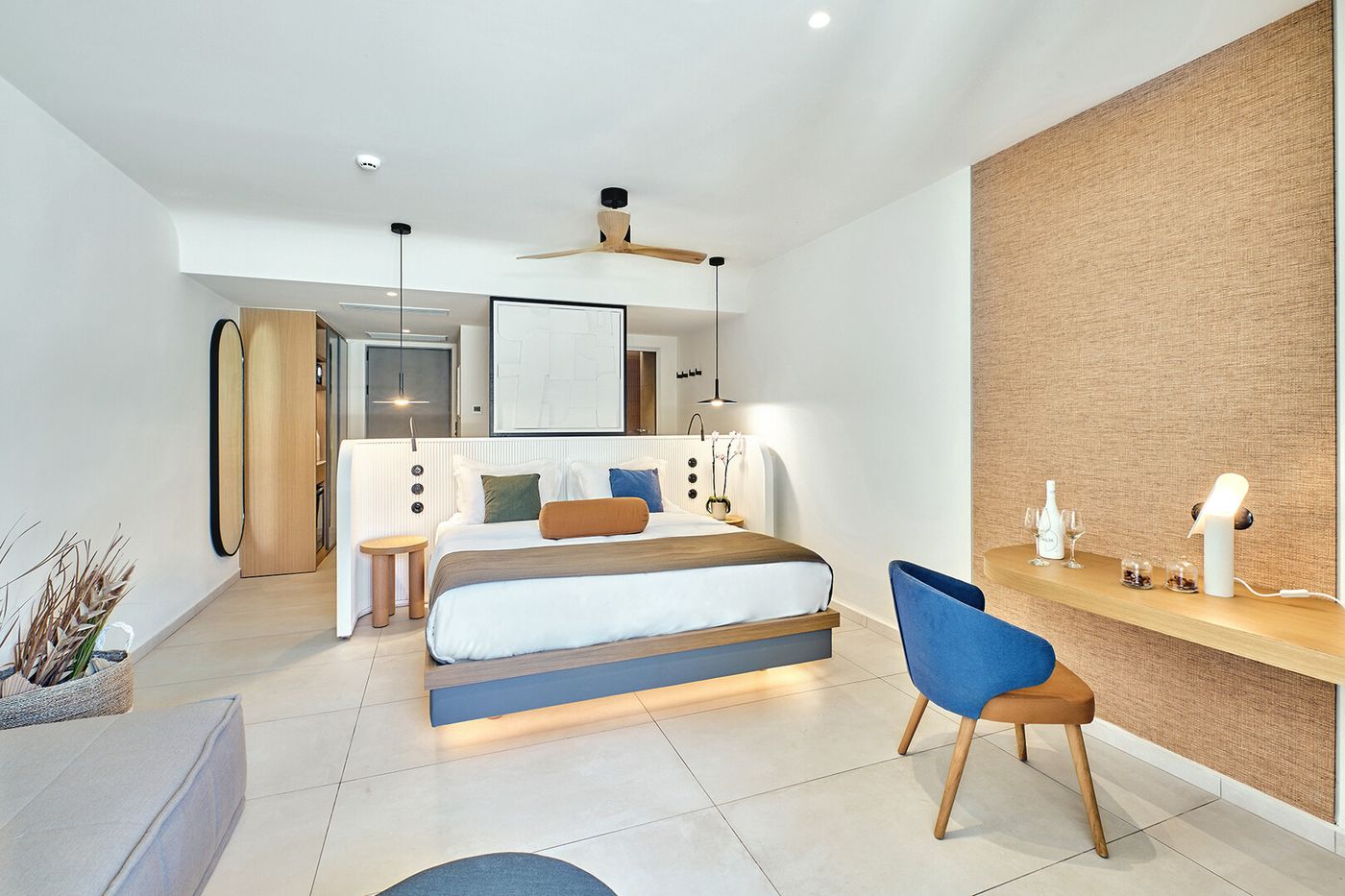 Paralos Kosta Alimia