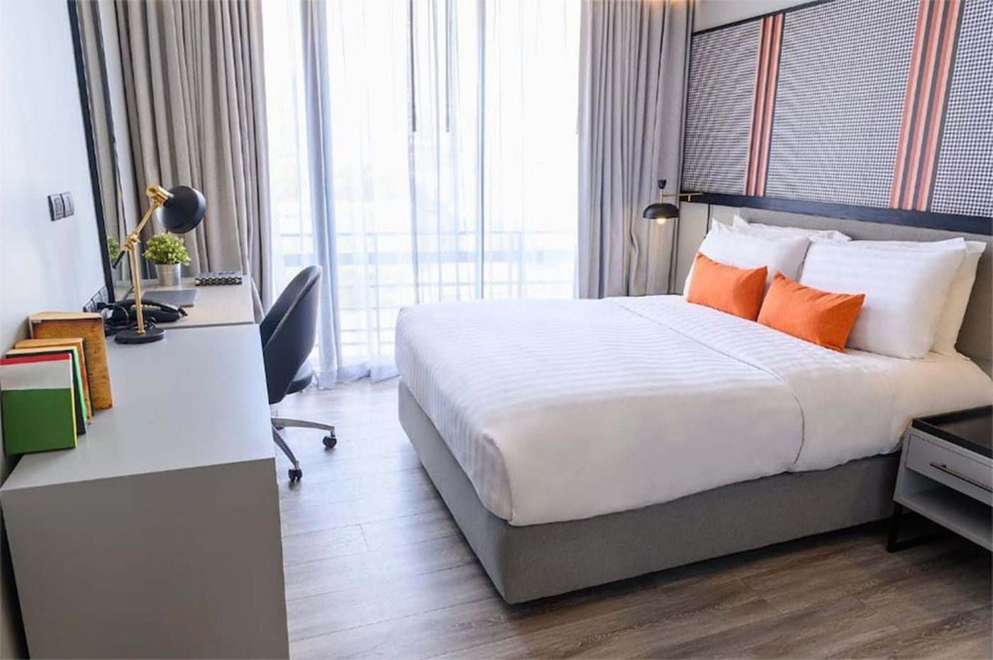 expedia-3165602-6