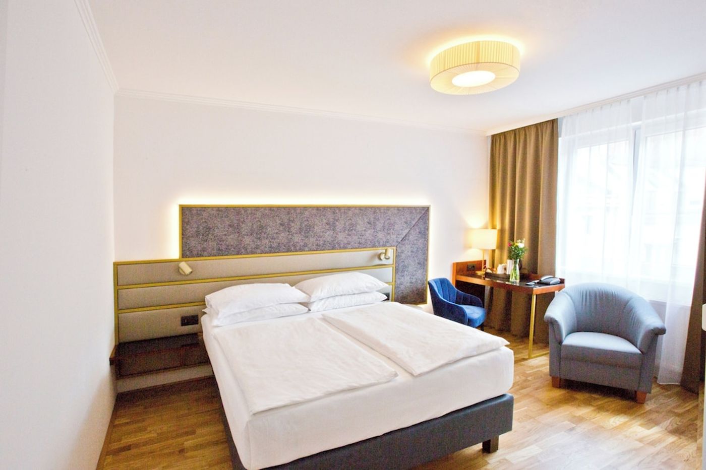 expedia-3162022-1