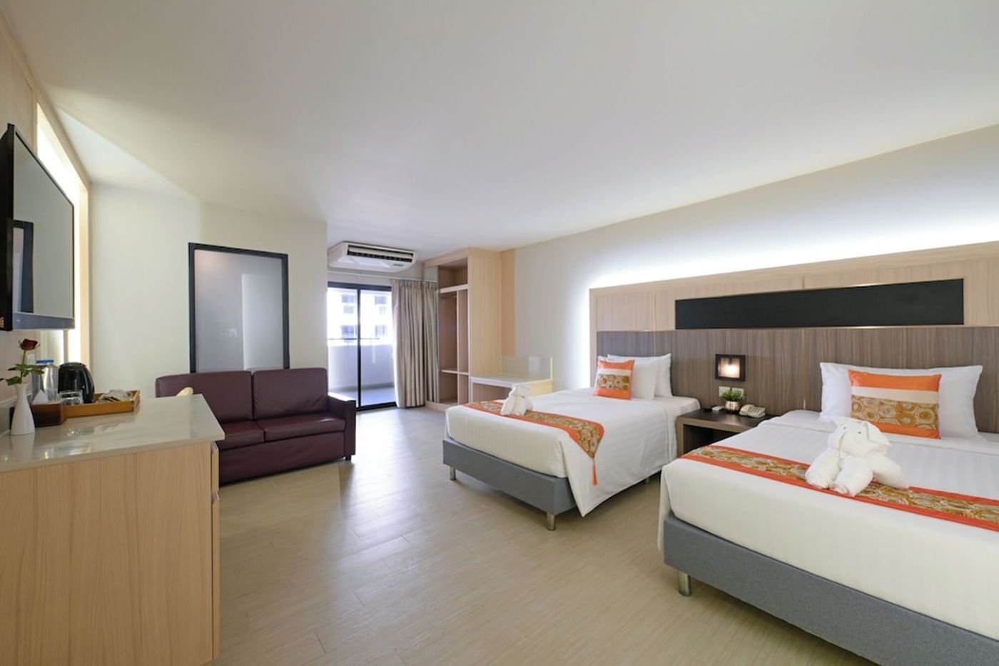 expedia-3162835-6