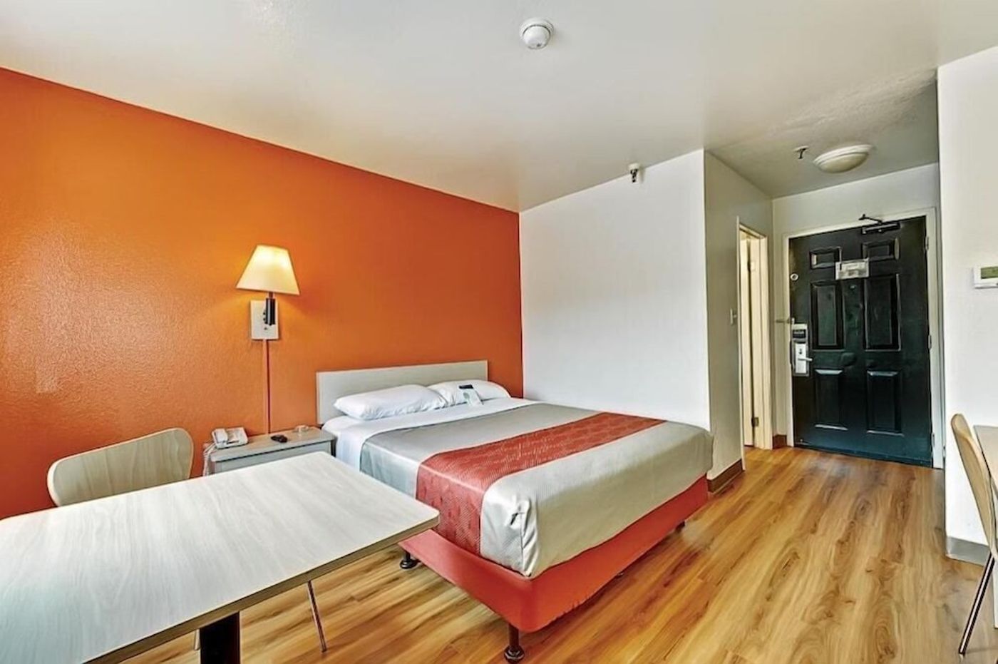expedia-3162060-11