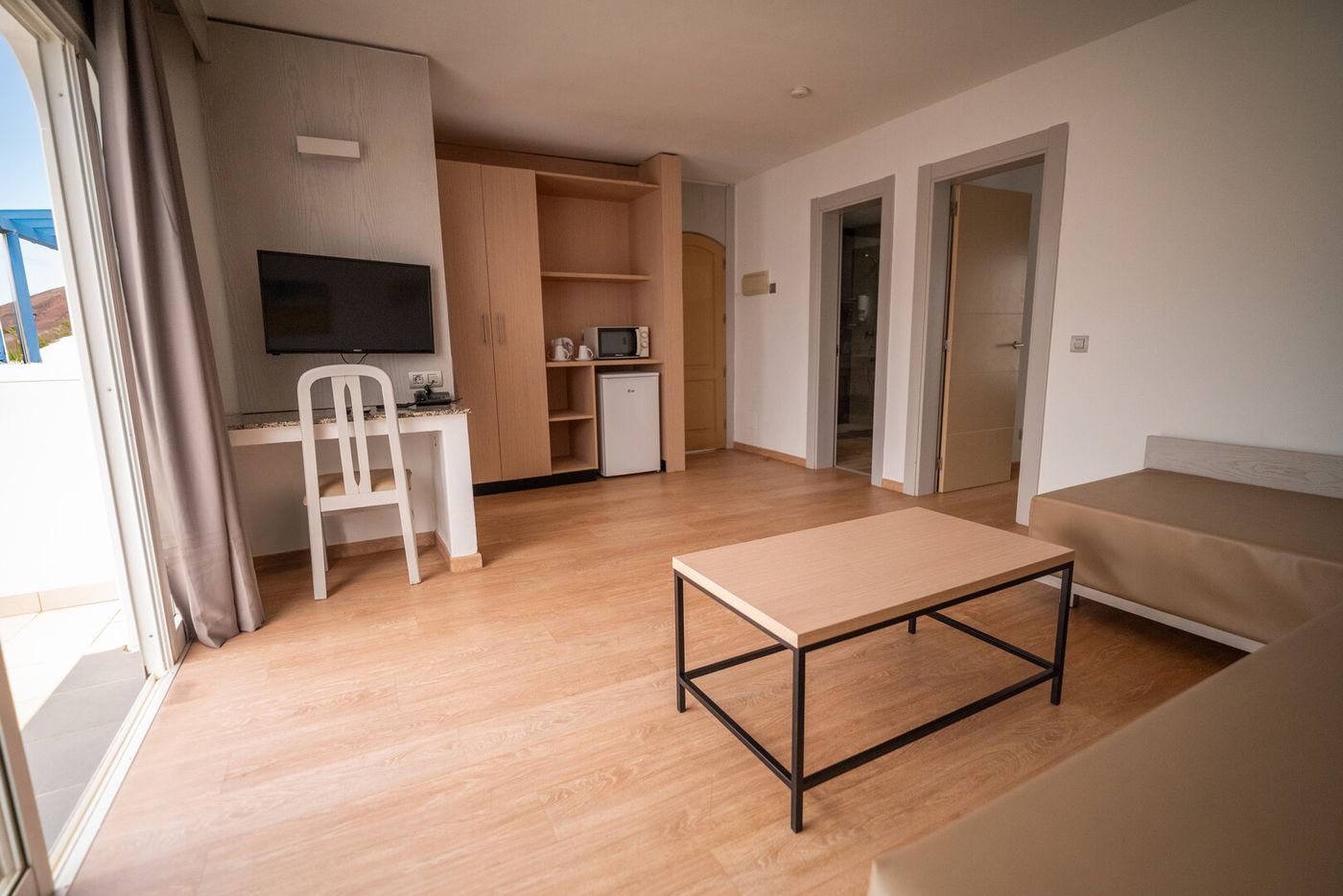 21.01.26 HL Paradise Island