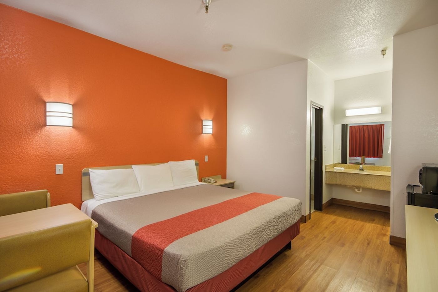 expedia-3160745-10