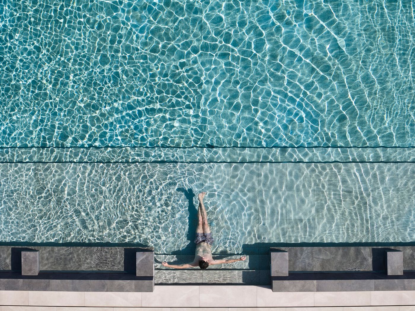 Paralos Kosta Alimia