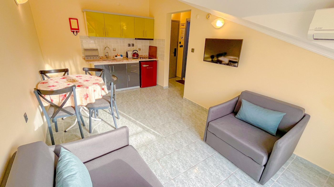 Ozlem Apartments 2