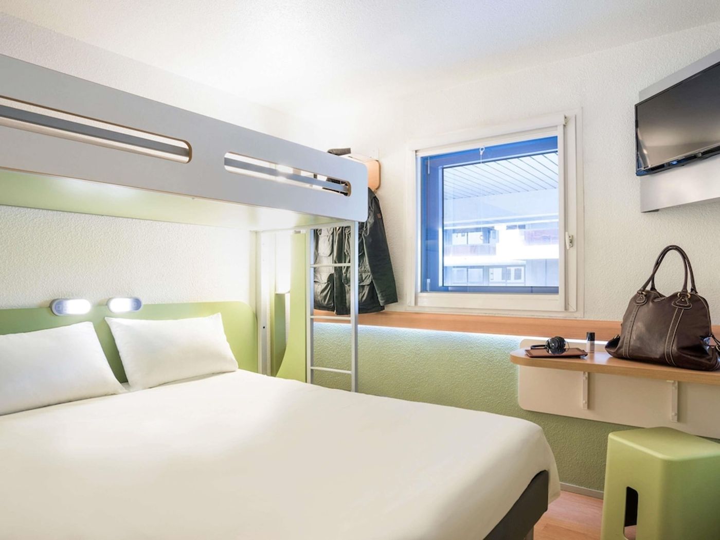 expedia-3162931-12