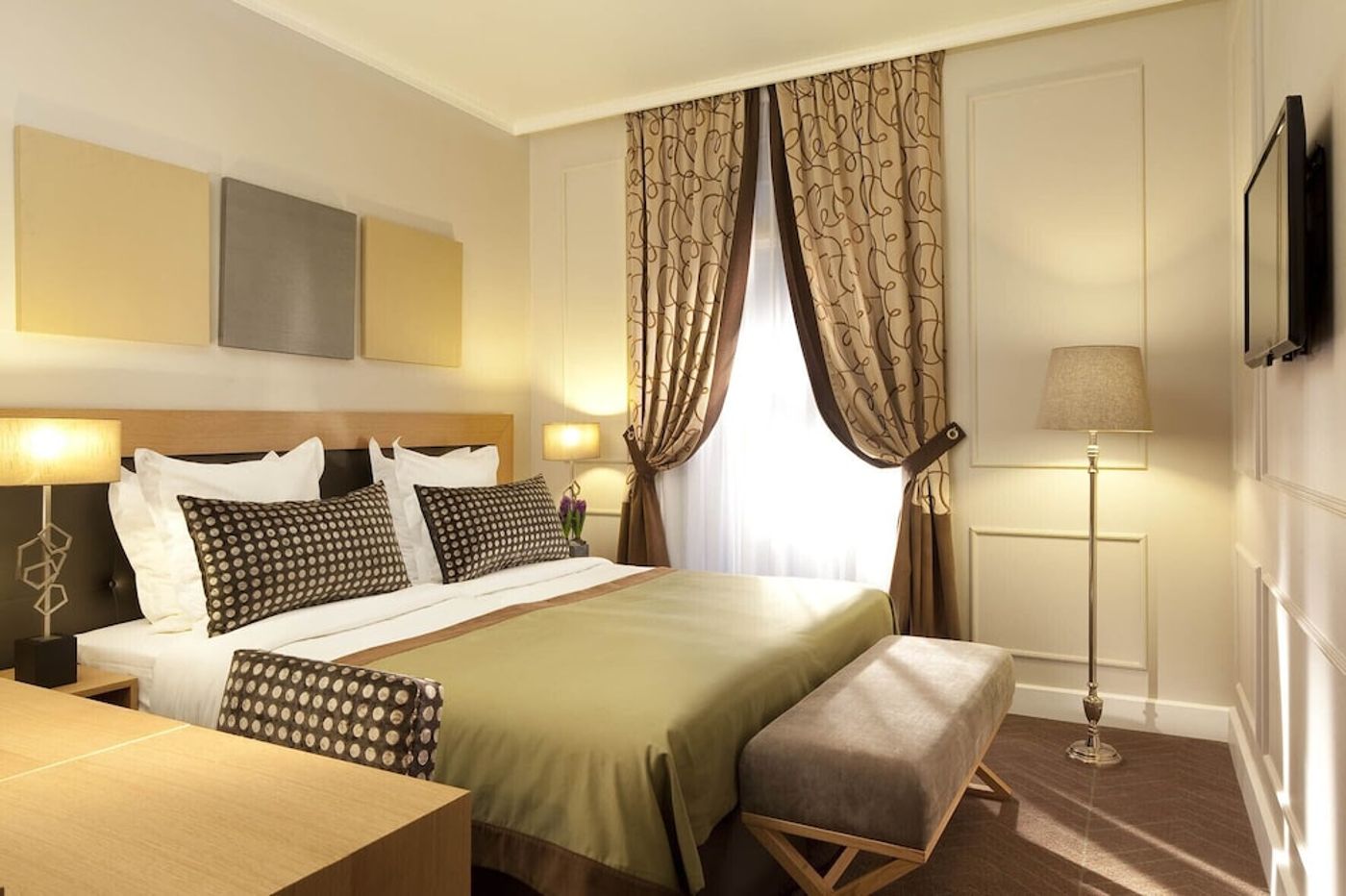 expedia-3163760-23