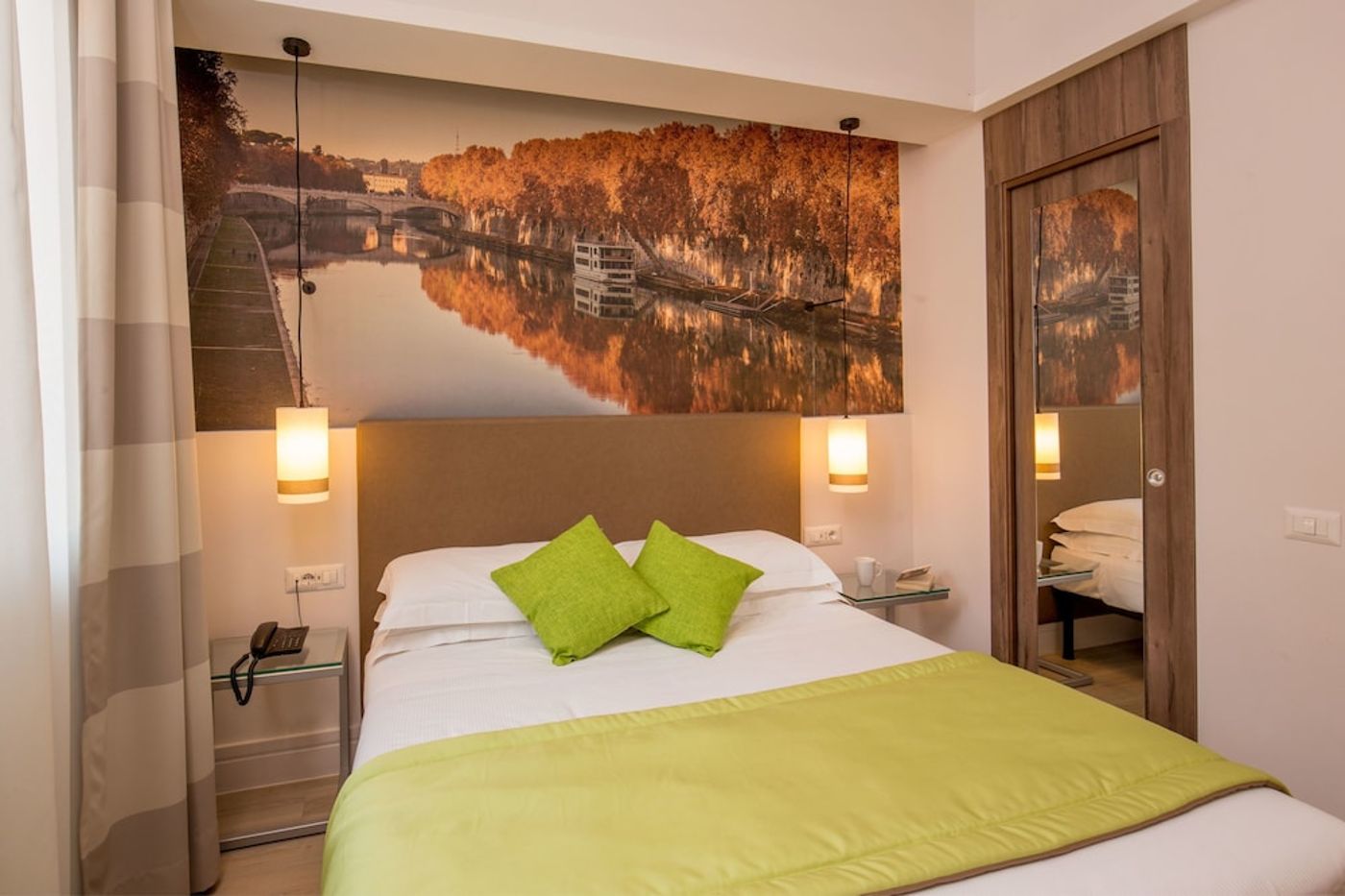 expedia-3163820-16