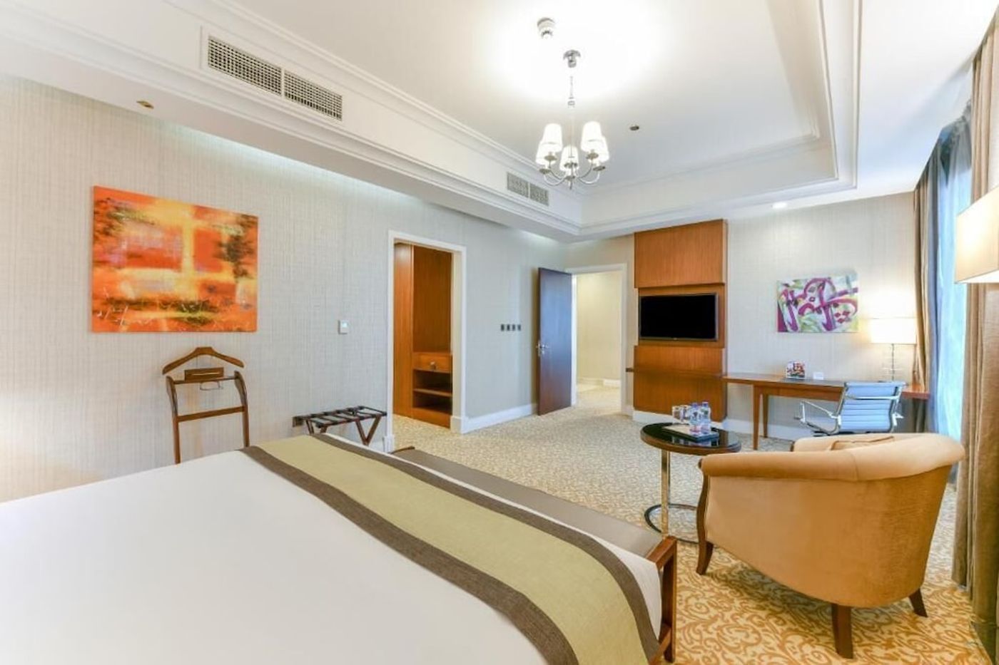 expedia-3161728-26