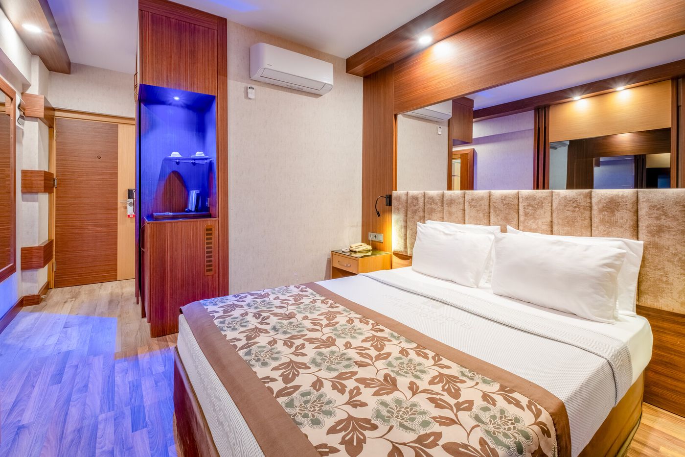 standart  room  side sea view with balcony 1.jpg