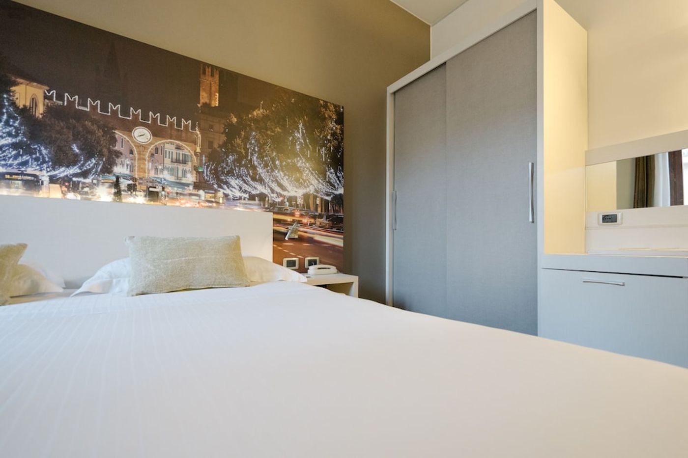 expedia-3162014-23