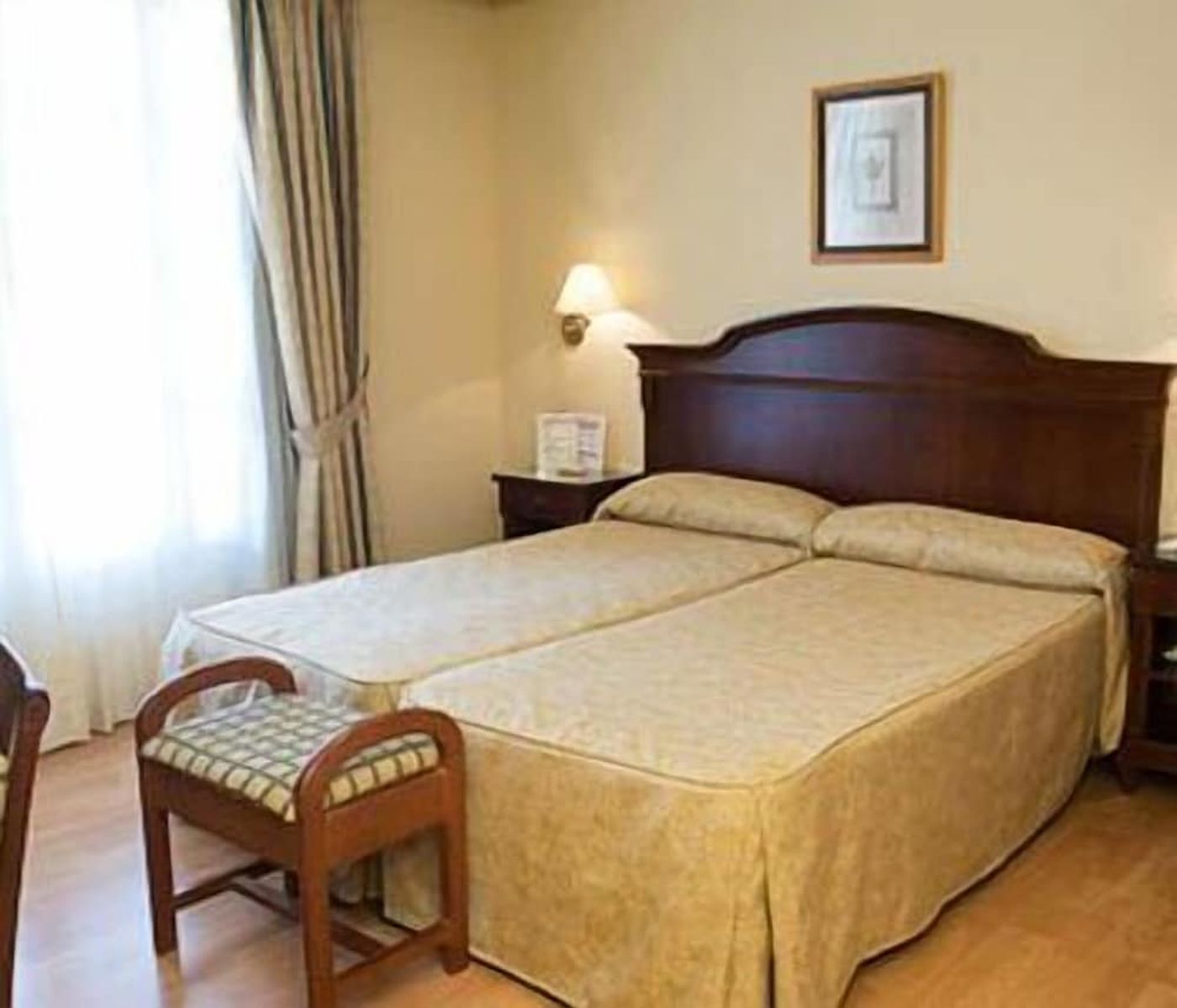 expedia-3159679-24