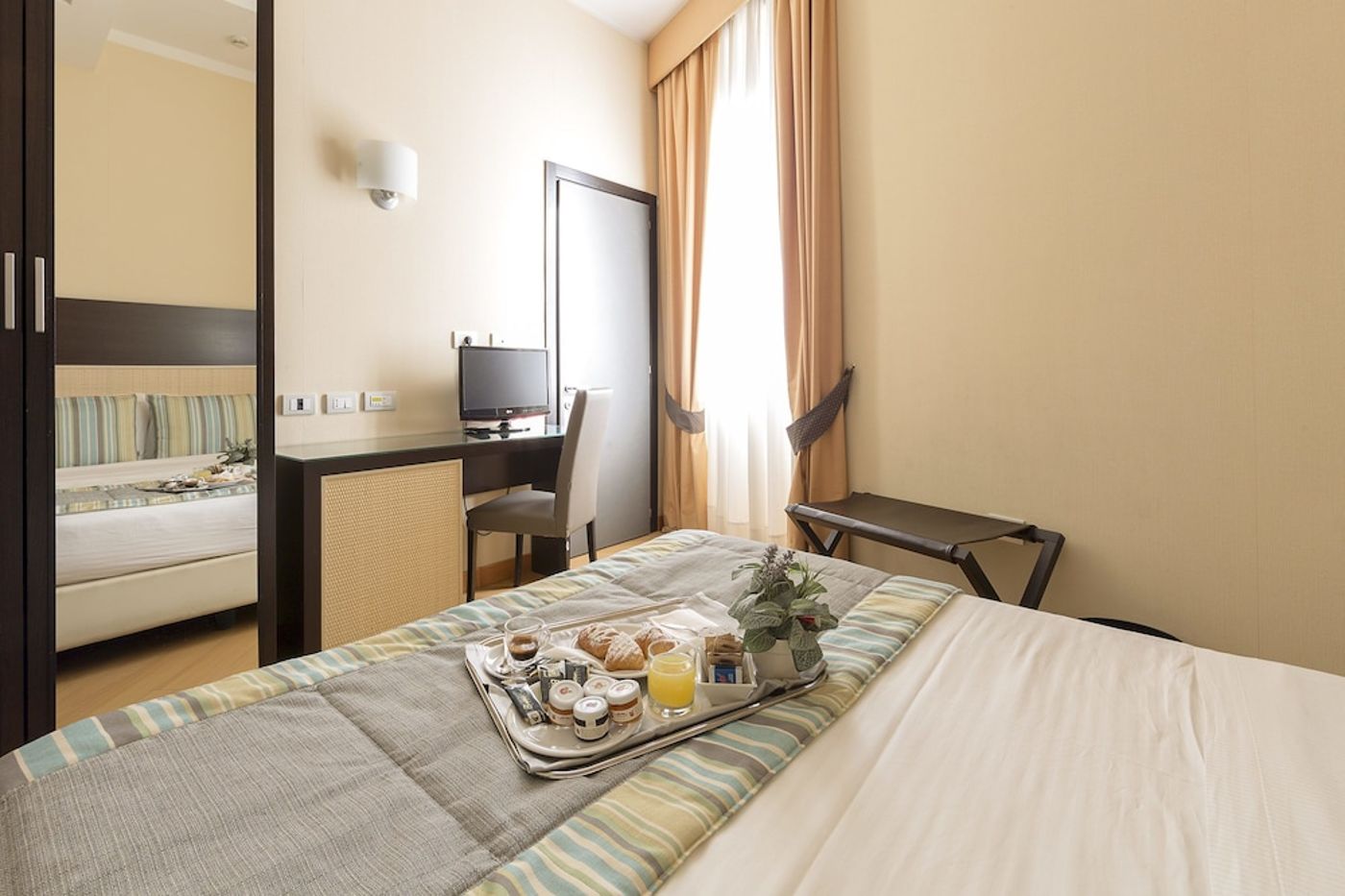 expedia-3165622-11