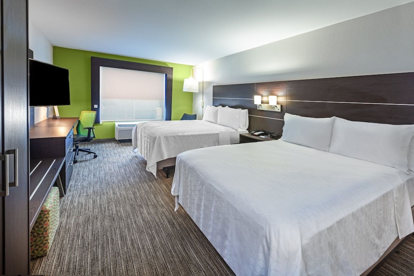 expedia-3165945-16
