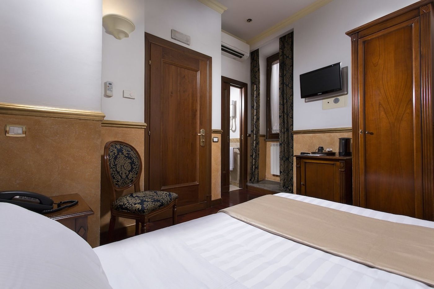expedia-3163292-10